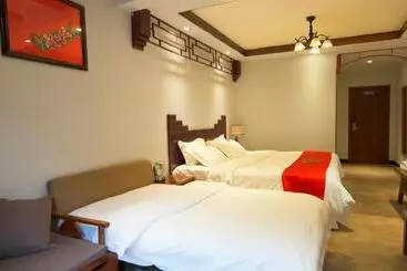 Hotel Fenghuang Tujia Ethnic Minority River View