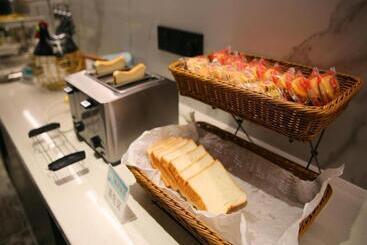 Xana Hotelle Nanchang Hongdu Middle Avenue Provincial Tv Station