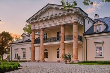 호텔 Dwór W żytnie