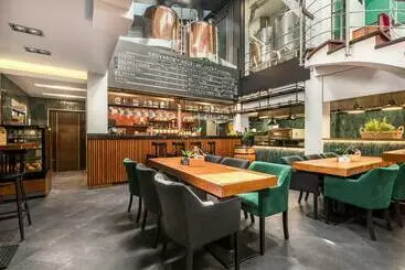 ベッドアンドブレックファースト Brovar 16