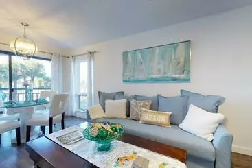 ホテル Gulf Strand Resort 207