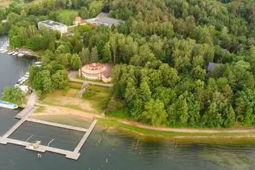 リゾートホテル Centralny Ośrodek Sportu   Giżycko