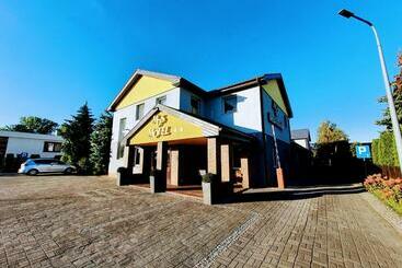 모텔 Mds Wielichowo