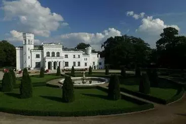 リゾートホテル Pałac Potockich W Będlewie