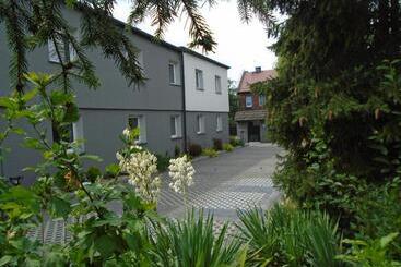 تختخواب و صبحانه Villa Art Korab