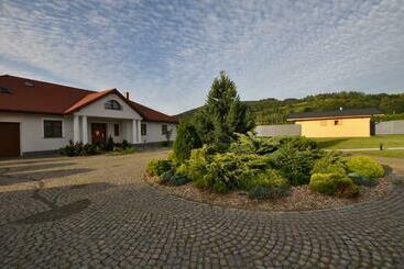 بنسيون Apartamenty Sowiogórskie