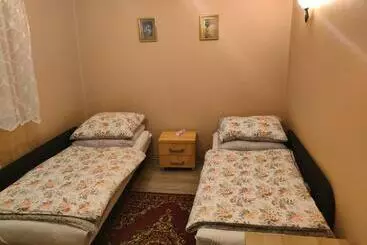 Majatalo Noclegi Nowogrodziec