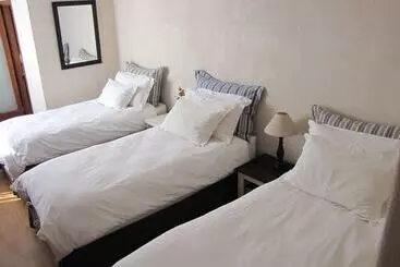 پانسیون Sandfields Guesthouse