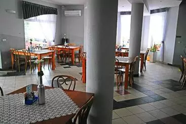 Retkeilymaja Zajazd Skorpion Rzeniszów