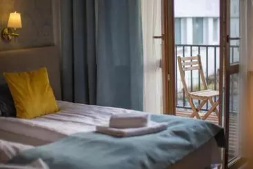 Retkeilymaja Pod Wzgórzem Bed & Breakfast