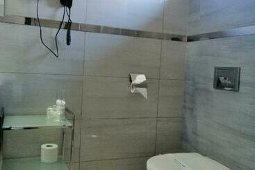 مبيت وإفطار Willa Sandomierska