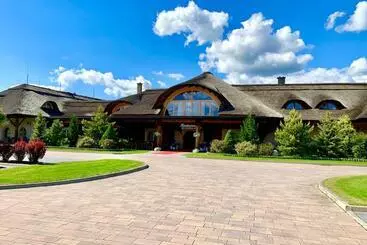 ホテル Dworek Góralski