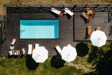 בית מלון כפרי Dwór Sieraków