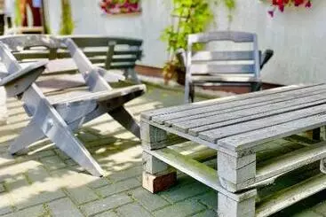 Aamiaismajoitus (B&B) Old Tree Home & Restaurant