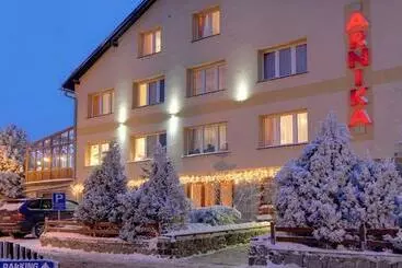 ベッドアンドブレックファースト Willa Arnika