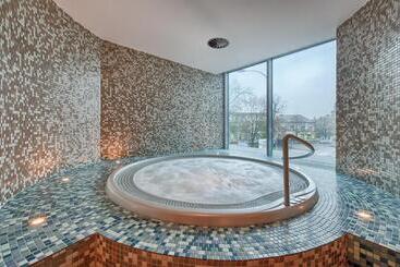 בית מלון כפרי Lazur Spa & Conference