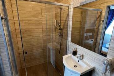 تختخواب و صبحانه Villa Mors