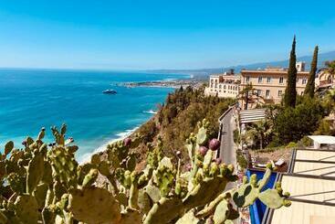 پانسیون Don Diego Luxury Rooms