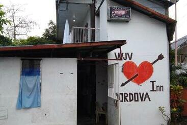 ユースホステル Wjv Inn Cordova