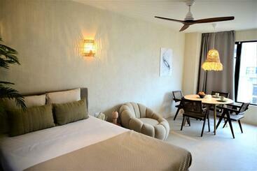 شقة فندقية Kyoto Suites   Center Antwerp!