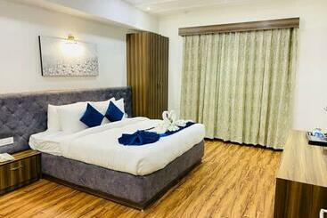 호텔 Hb Klyde Premier