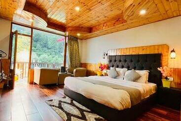 Hotel Himalayan Riverside Resort, Manali