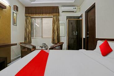 Hotelli Pop 80712k  Shubham