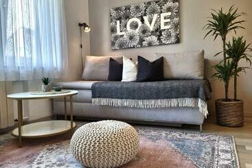 膳宿费 Stay Awhile Apartment 5 Min Zum Gop, Bali Therme, Hdz & Klinik Nähe, Netflix