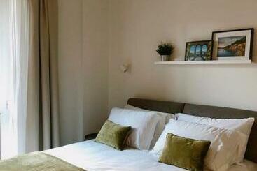 Bed and Breakfast Foscolo 9   Breakfast