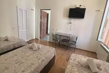 Pensione Noragyugh Guest House