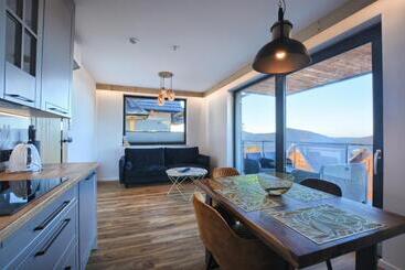 아파트호텔 Santa Angela Solina Resort & Spa