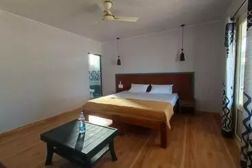 Bed and Breakfast Coral Beach Cottage