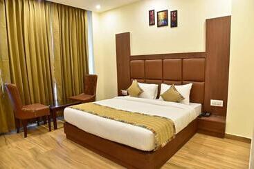 Hotel Cross Winds West Shimla