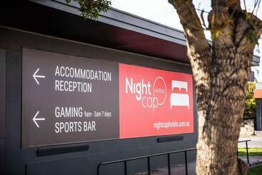 فندق Nightcap At Empire