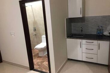 Hotel Pop 80627j  Crowne Plaza