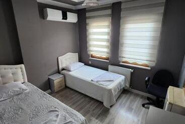 هتل آپارتمان Kalmuk Suit