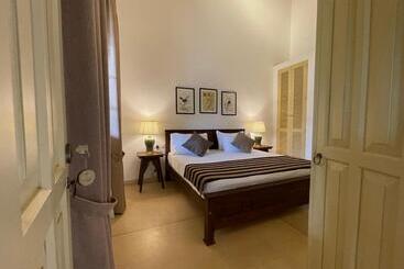 펜션 Claire Villa By Younger Villas & Resorts