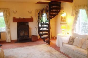 Bryn Goleu Bed & Breakfast