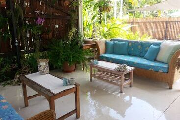 Clifton Sands Holiday Apartments