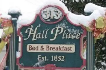 Hall Place Bed And Breakfast
