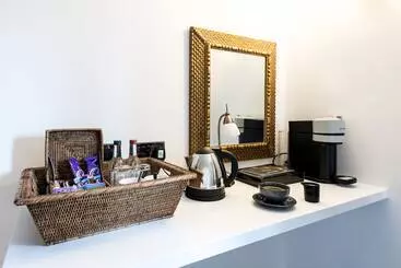 Отель The Queen S Arms