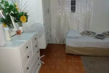 G S Nest Bed And Breakfast