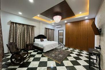Otel Vaaidehi Premium Stay