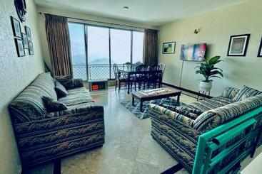 پانسیون White House Cottages