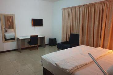 פנסיון Fresh Air Lodge