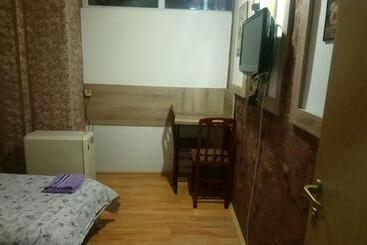 پانسیون Soba Royal 5