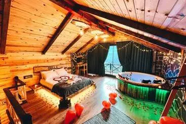 ホテル Della Suit Bungalov