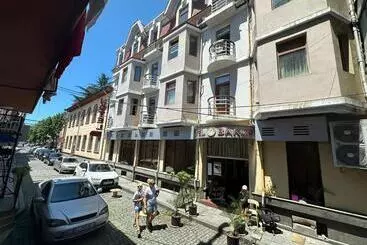 Hotel G Bakuri