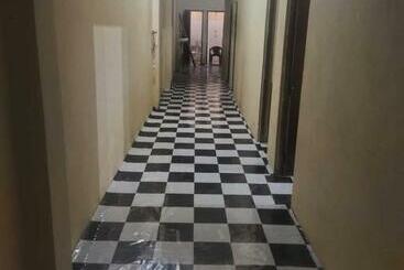 Hotel Pop Choudhary Guest House