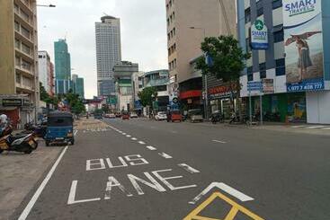 הוסטל Easwary Guest Bambalapitiya